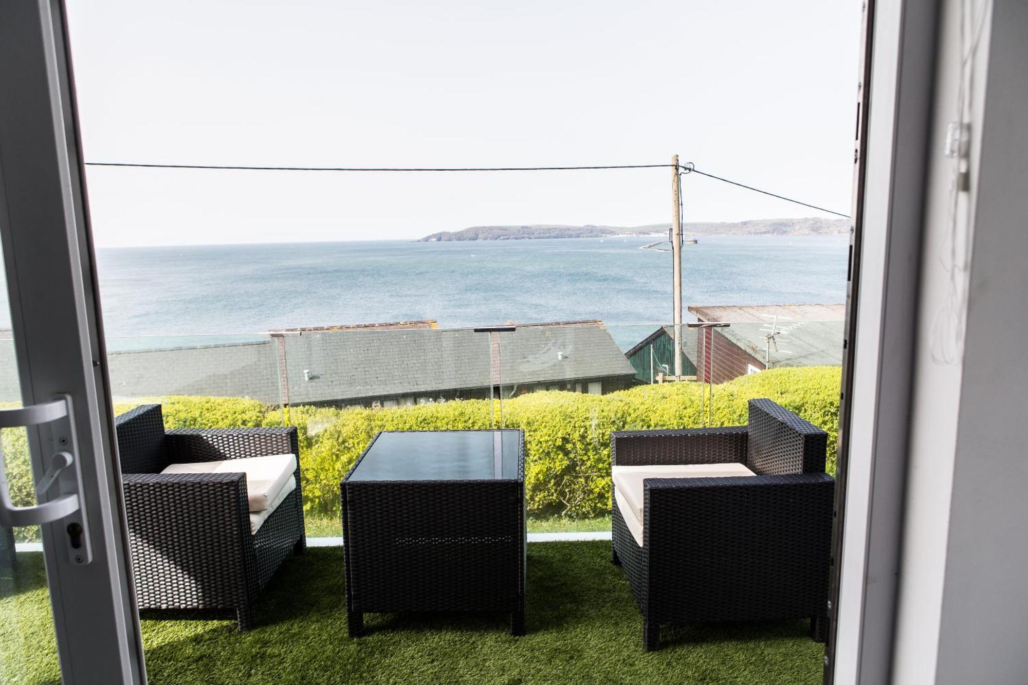 2 Bedroom Chalet With Sea Views Plymouth Eksteriør bilde