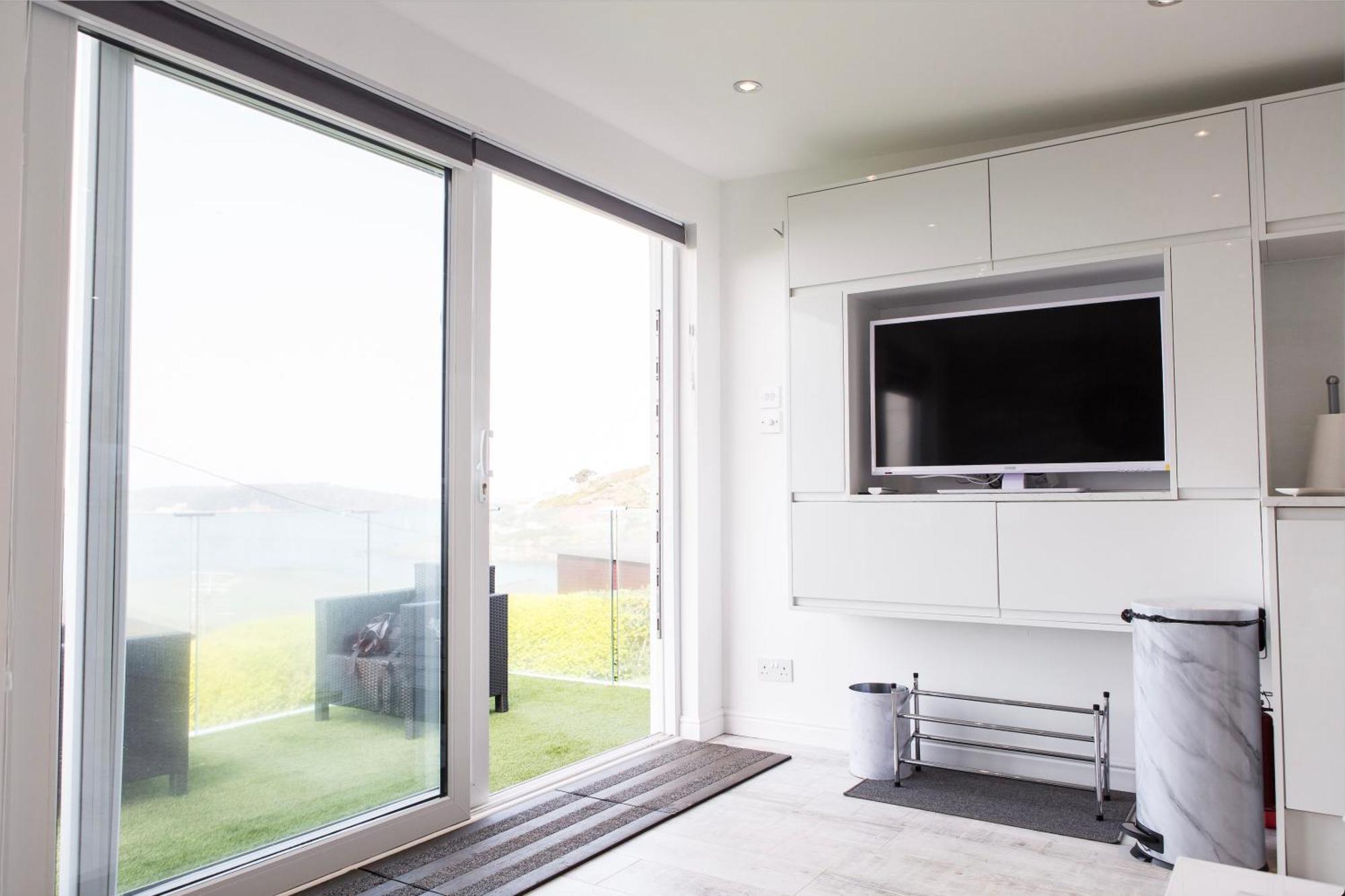 2 Bedroom Chalet With Sea Views Plymouth Eksteriør bilde